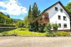 Mehrfamilienhaus in zentraler Lage von Bad Urach – Die vollständige Adresse der Immobilie erhältst du vom Anbieter., 72574 Bad Urach – Vorschaubild 3