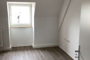 Helle 2-Zimmer-Dachgeschosswohnung – Donauwörther Str. 157, 86154 Oberhausen-Nord, Augsburg – Vorschaubild 6