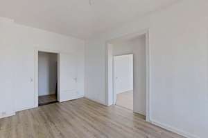 Gepflegte 4-Zimmer-Wohnung in Mannheim – 68167 Neckarstadt-Ost/Wohlgelegen, Mannheim – Vorschaubild 2