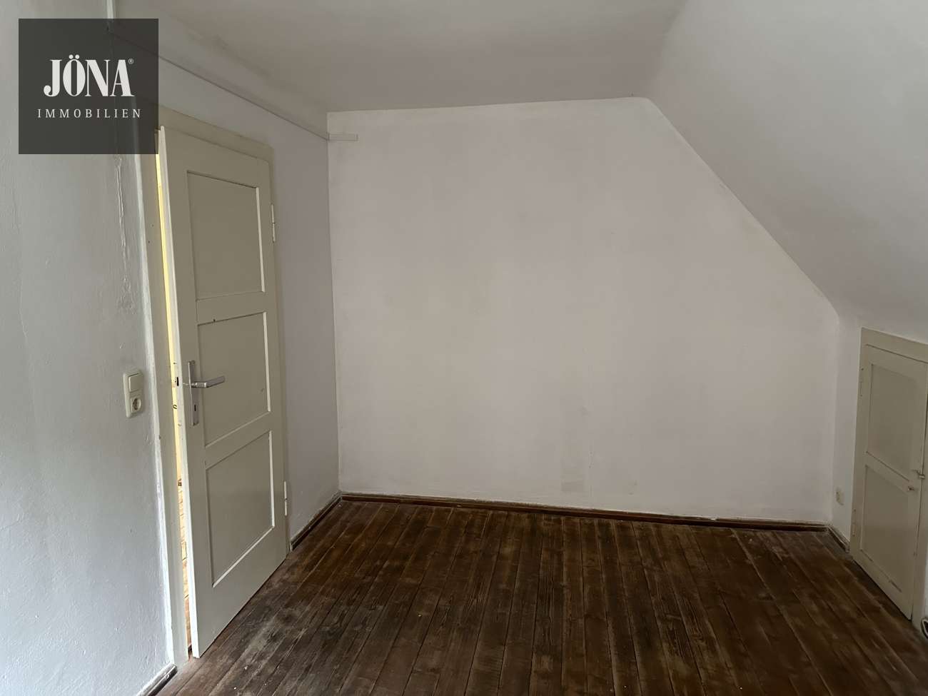 Immobilie in Kulmbach - Saniertes Einfamilienhaus mit Solaranlage in der Innenstadt mit ca. 7,8% Rendite - Bild 2