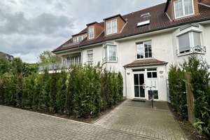 Helle 3 Zimmer Erdgeschosswohnung mit Garten in exklusiver Lage in Köln Junkersdorf – Sterrenhofweg 17, 50858 Junkersdorf, Köln – Vorschaubild 2