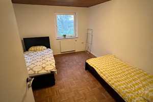 Von Privat: 6-Zi.-EFH mit 3 Garagen auf 681qm - stark renovierungsbedürftig – Neubruchweg 5, 82296 Fürstenfeldbruck (Kreis) – Vorschaubild 14