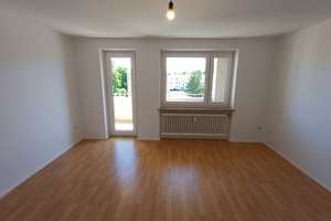Helle 2-Zimmer-Wohnung mit Balkon in Milbertshofen – Bertholdstraße  4, 80809 Am Riesenfeld, München – Vorschaubild 2