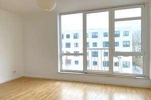 Perfekter Schnitt, nahe am Wasser: Helle 2-Zimmer Wohnung im Köpenicker  Spreebogen. – Die vollständige Adresse der Immobilie erhältst du vom Anbieter., 12555 Köpenick, Berlin – Vorschaubild 2