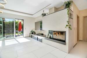 Exklusives Einfamilienhaus in Bestlage von Berlin-Rudow – moderne Technik trifft Familienidylle – Die vollständige Adresse der Immobilie erhältst du vom Anbieter., 12355 Rudow, Berlin – Vorschaubild 2