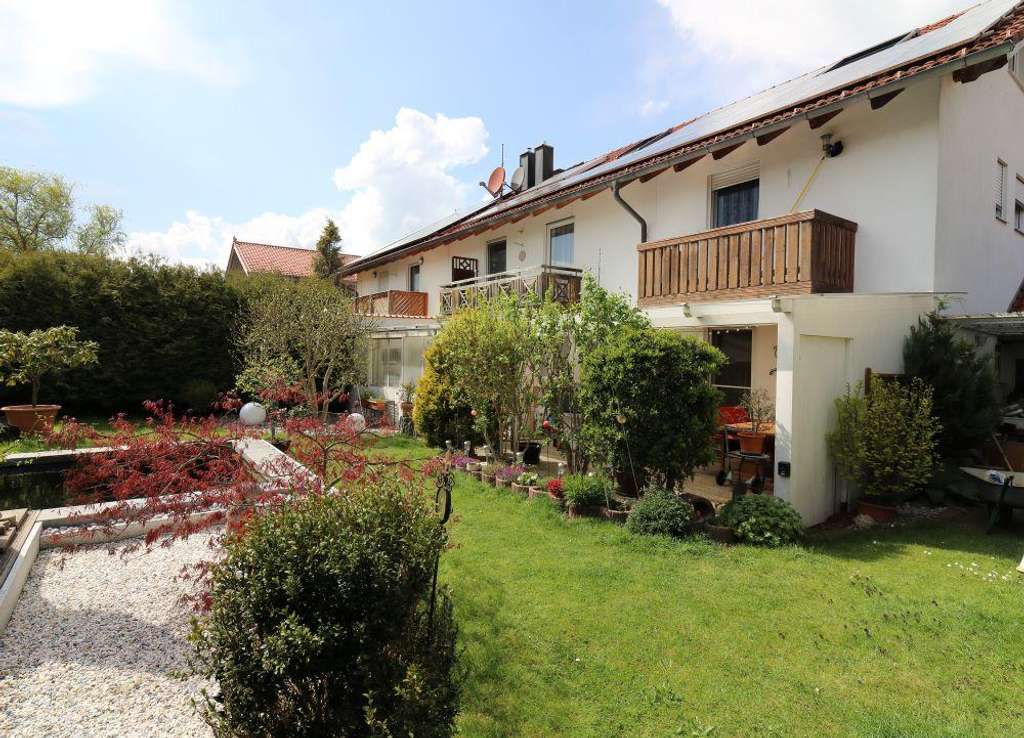 Immobilie in Albaching - Großzügiges Einfamilienhaus (einseitig angebaut) mit außergewöhnlich viel Platz - Bild 0