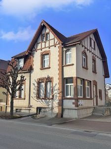 Kapitalanleger aufgepasst! 2-Familienhaus mit Altbauflair in Östringen!