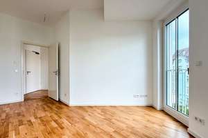 Helle 2-Zimmerwohnung - modern mit Fußbodenheizung, bodentiefe Fenster - zentral und gut gelegen – Osnabrücker Straße 27, 10589 Charlottenburg, Berlin – Vorschaubild 2