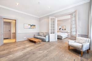 Nahe Rosa-Luxemburg-Platz: 4 Zimmer Altbau-Wohnung, 2 Bäder, elegant und aufwendig saniert – Schönhauser Allee 185, 10119 Prenzlauer Berg, Berlin – Vorschaubild 3