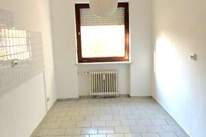 Großzügige 3-Zimmer Hochparterre-Wohnung direkt am Nymphenburger Kanal – Die vollständige Adresse der Immobilie erhältst du vom Anbieter., 81245 Obermenzing, München – Vorschaubild 9