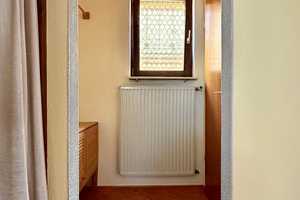 Gepflegtes 4-Zimmer-Einfamilienhaus mit Wintergarten in Heilbronn Frankenbach – Heilbronn – Vorschaubild 3