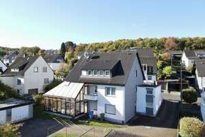 Gepflegtes Zuhause mit Einliegerwohnung, Wintergarten und 5 Garagen! – Die vollständige Adresse der Immobilie erhältst du vom Anbieter., 57234 Wilnsdorf – Vorschaubild 4