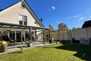 Schönes, gepflegtes Einfamilienhaus mit idyllischer Ruheoase im Naturschutzgebiet Boberger Dünen! – Hamburg – Vorschaubild 1