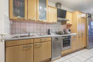Gepflegte 3-Zimmer-Maisonettewohnung mit Balkon und Stellplatz – Die vollständige Adresse der Immobilie erhältst du vom Anbieter., 50997 Rondorf, Köln – Vorschaubild 5