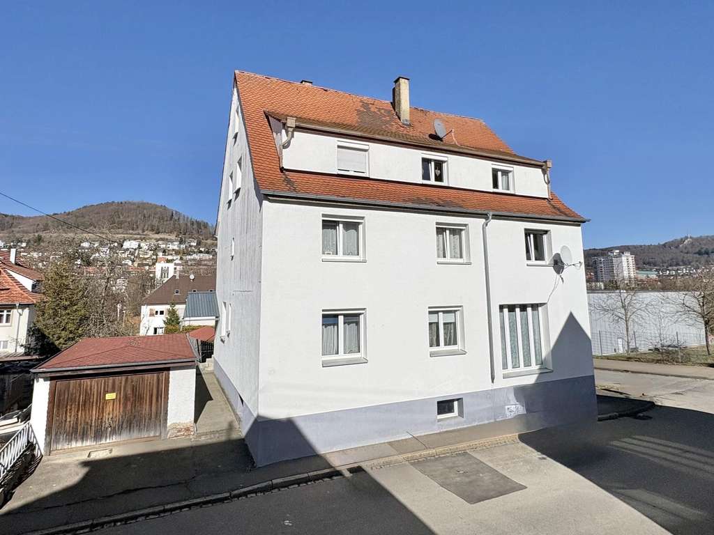 Immobilie in Albstadt - Attraktives Mehrfamilienhaus - gut vermietet - Bild 1