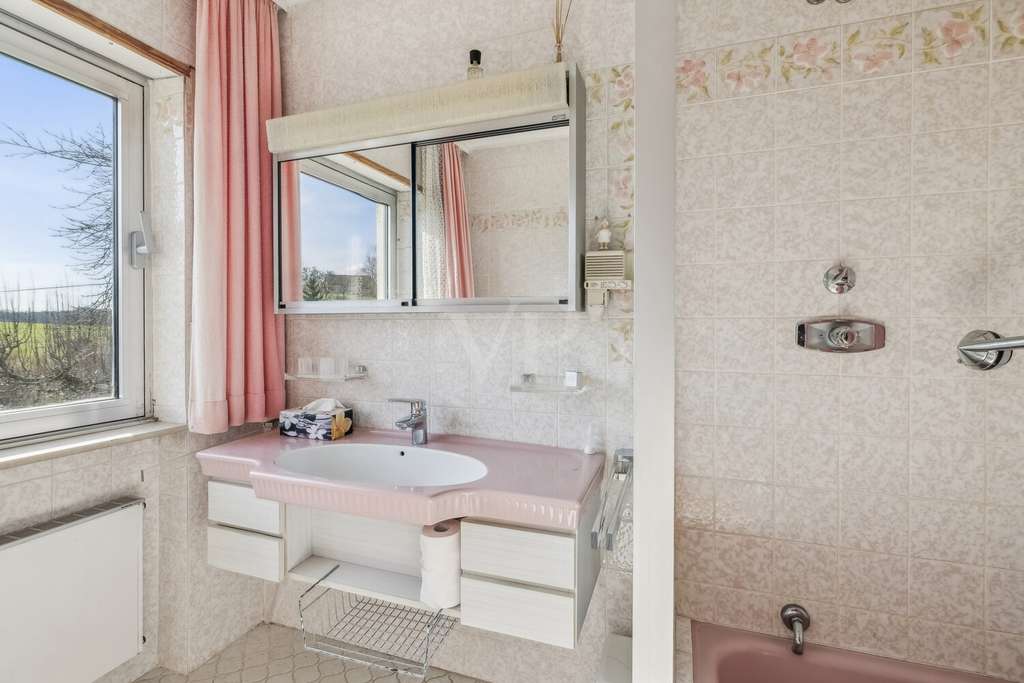 Immobilie in Reifenberg - Wohnhaus mit großem Grundstück und bis zu drei Wohneinheiten - Bild 4