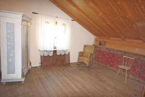 Ein Landhaus mit Charme der 70-iger Jahre und schönem Bergpanorama – Die vollständige Adresse der Immobilie erhältst du vom Anbieter., 83139 Söchtenau – Vorschaubild 19