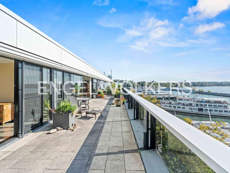 Terrasse Richtung See