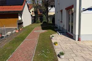 Gartenwohnung in Feldmoching: hochwert. möbl., Pauschalmiete (Doppel-Carport, Internet, Neb.kosten) – Die vollständige Adresse der Immobilie erhältst du vom Anbieter., 80995 Feldmoching, München – Vorschaubild 12