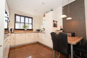 Haus im Haus - Exklusive 175 m² Maisonette-Eigentumswohnung in schönem Zweifamilienhaus mit Garten! – Die vollständige Adresse der Immobilie erhältst du vom Anbieter., 47228 Bergheim, Duisburg – Vorschaubild 14