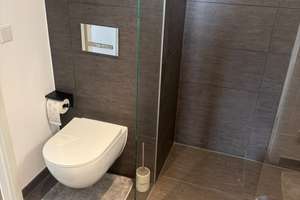 Eden Tower 23: Furnished Apartment | 23rd Floor | Gym, Rooftop & 24/7 Concierge – Europ-Allee 11, 60327 Gallus, Frankfurt am Main – Vorschaubild 15