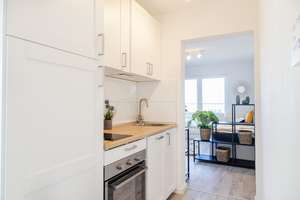 Eigennutzung und Kapitalanlage - Penthouse mit drei Studenten Apartments in idealer Lage in Freiburg – 79115 Haslach-Egerten, Freiburg im Breisgau – Vorschaubild 3