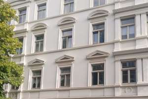 Helle und großzügige 2-Raum-DG-Wohnung mit Fahrstuhl