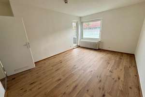 Frisch renovierte 3-Zimmer-Wohnung mit Balkon in SZ-Gebhardshagen – Legdenwiese 1, 38229 Gebhardshagen, Salzgitter – Vorschaubild 1