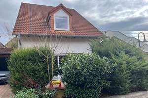 Platz für neue Ideen: Doppelhaushälfte in Weilerbach – Die vollständige Adresse der Immobilie erhältst du vom Anbieter., 67685 Weilerbach – Vorschaubild 1
