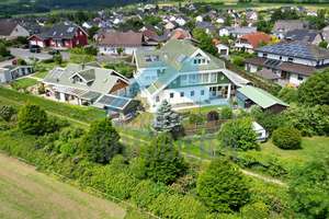 Beindruckendes und großzügiges Landhaus mit zweitem Wohnhaus in Feldrandlage von Battenberg-Dodenau! – Die vollständige Adresse der Immobilie erhältst du vom Anbieter., 35088 Battenberg (Eder) – Vorschaubild 2