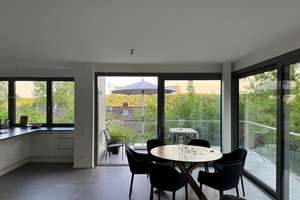 Lichtdurchflutete exklusive 2,5-Zimmer-Wohnung am Waldrand in Stuttgart-Schönberg – Die vollständige Adresse der Immobilie erhältst du vom Anbieter., 70599 Schönberg, Stuttgart – Vorschaubild 2