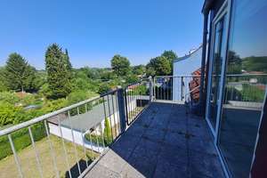 WBS erforderlich! Gemütliche Dachgeschosswohnung mit Balkon und Blick ins Grüne – Am Lakenbruch 44, 44793 Hordel, Bochum – Vorschaubild 2