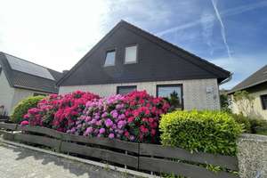 Vermietung: Großzügiges Einfamilienhaus mit Garten und Garage in Davenstedt 