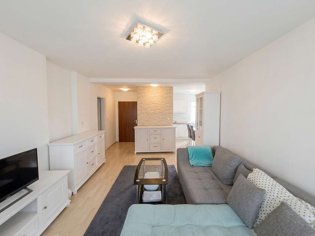 Immobilie in Freising - Vermietete 1,5-Zimmer-Wohnung in Freising - Balkon - TG-Stellplatz - Schwimmbad und Sauna! - Bild 2