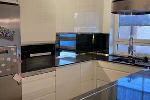 Exklusiv modernisiertes DHH mit offenem Wohnkonzept, großem Garten und hochwertiger Auss – Die vollständige Adresse der Immobilie erhältst du vom Anbieter., 80999 Untermenzing, München – Vorschaubild 18