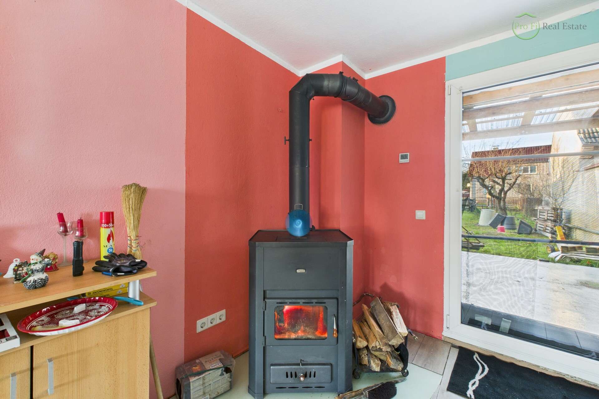 Immobilie in Doberlug-Kirchhain - Energieeffizientes Einfamilienhaus mit Kamin, Garten & Doppelgarage in ruhiger Lage - Bild 0