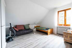 Ruhig gelegenes Wohnhaus mit ehemaliger Praxis in Bielefeld-Ummeln! – Die vollständige Adresse der Immobilie erhältst du vom Anbieter., 33649 Brackwede, Bielefeld – Vorschaubild 14