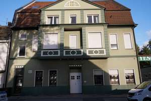 Gepflegte, sehr geräumige und effizient geschnittene 3,5-Raum-Maisonette mit Balkon – Polsumer Str. 182, 45896 Hassel, Gelsenkirchen – Vorschaubild 1