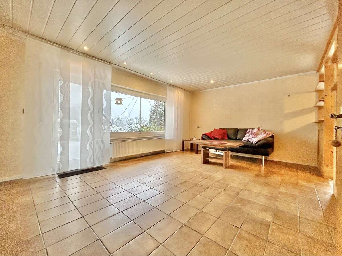 Immobilie in Weitefeld - **Schön gelegenes Einfamilienhaus in familienfreundlicher Wohngegend von Weitefeld** - Bild 1