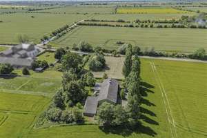 Resthof in schöner Feldrandlage von Vadersdorf mit diversen Nutzungs- und Gestaltungsoptionen – Die vollständige Adresse der Immobilie erhältst du vom Anbieter., 23769 Fehmarn – Vorschaubild 2