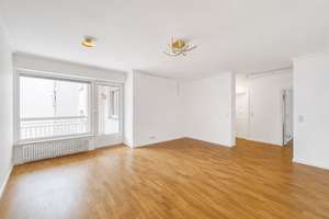 Wohnen direkt am Dianasee! Ruhige 3-Zimmer-Wohnung mit Indoorpool und Seezugang – Die vollständige Adresse der Immobilie erhältst du vom Anbieter., 14193 Grunewald, Berlin – Vorschaubild 2