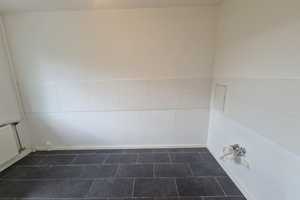 **FAMILIEN WILLKOMMEN**4-Zimmer-Wohnung // Balkon // 2.Etage // Bad mit Wanne // ab sofort – Ringstraße 47, 4209 Leipzig – Vorschaubild 10