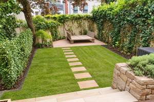 Kernsaniertes Gartenjuwel mit Altbaucharme, hohen Decken & 2 Terrassen – Münster-Hafen