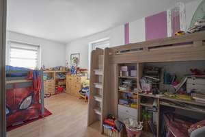 Mehrfamilienhaus in zentraler Lage mit 3 WHE in 79215 Elzach – Die vollständige Adresse der Immobilie erhältst du vom Anbieter., 79215 Elzach – Vorschaubild 13