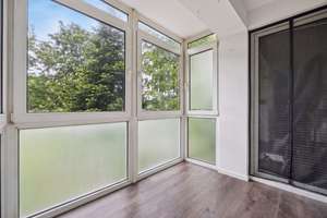 Bezugsfreie 2-Zimmer-Wohnung mit Loggia und Blick ins Grüne – Die vollständige Adresse der Immobilie erhältst du vom Anbieter., 12439 Niederschöneweide, Berlin – Vorschaubild 5