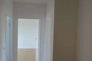 HELLE GERÄUMIGE WOHNUNG MIT GROßEM BALKON IN RUHIGLAGE – Belfaster Straße 37, 13349 Wedding, Berlin – Vorschaubild 2