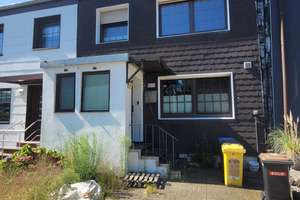 Schickes Einfamilienhaus mit Pool im beliebten Ortsteil Resse
