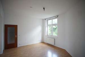 Tolles Familiennest 3,5 Zimmer mit zentraler Anbindung in ruhiger Straße – Arndtstraße 108, 46047 Marienkirche, Oberhausen – Vorschaubild 2