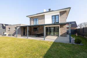 Stilvolle Stadtvilla in Bersenbrück – modernes Einfamilienhaus mit Wohnkomfort – Die vollständige Adresse der Immobilie erhältst du vom Anbieter., 49593 Bersenbrück – Vorschaubild 3