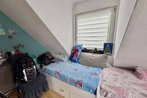 Ruhig wohnen, sicher investieren: 4-Zimmer-Dachgeschosswohnung mit Potenzial – Die vollständige Adresse der Immobilie erhältst du vom Anbieter., 34613 Schwalmstadt – Vorschaubild 7